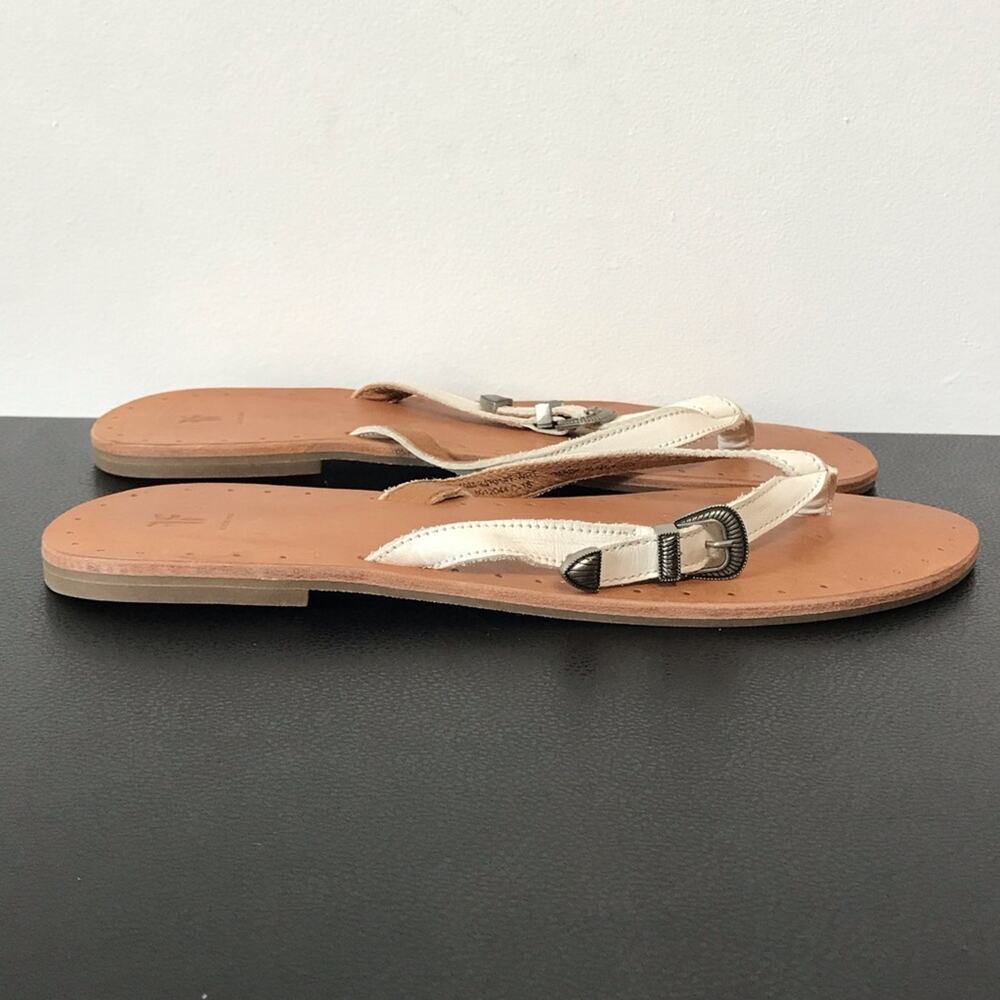 Frye Ally Western White Leather Tipped Buckle Cowgirl Flip Flops Sandals 10 - Picture 4 of 15